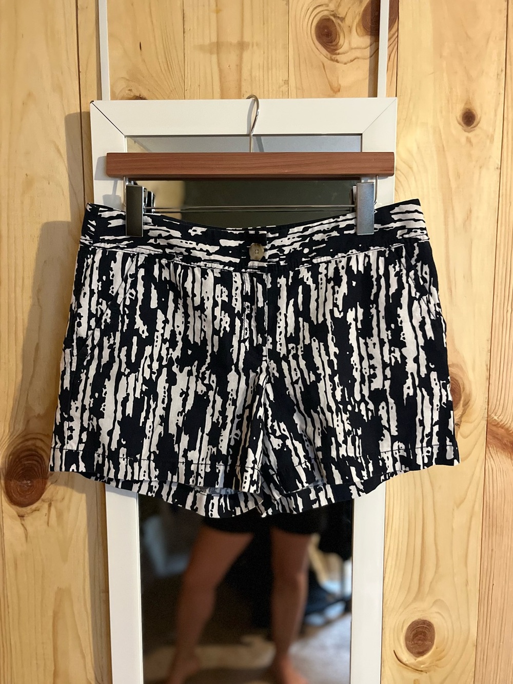 Ann Taylor Linen Blend Navy White Shorts